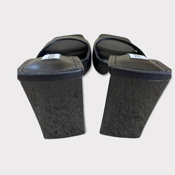 Steve Madden Women’s Twist Slide Black Leather Triangle Heel Sandal 9 - Picture 8 of 14